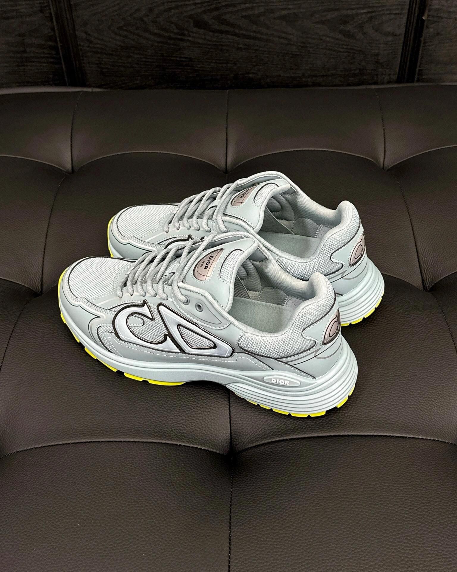 D*or sneakers