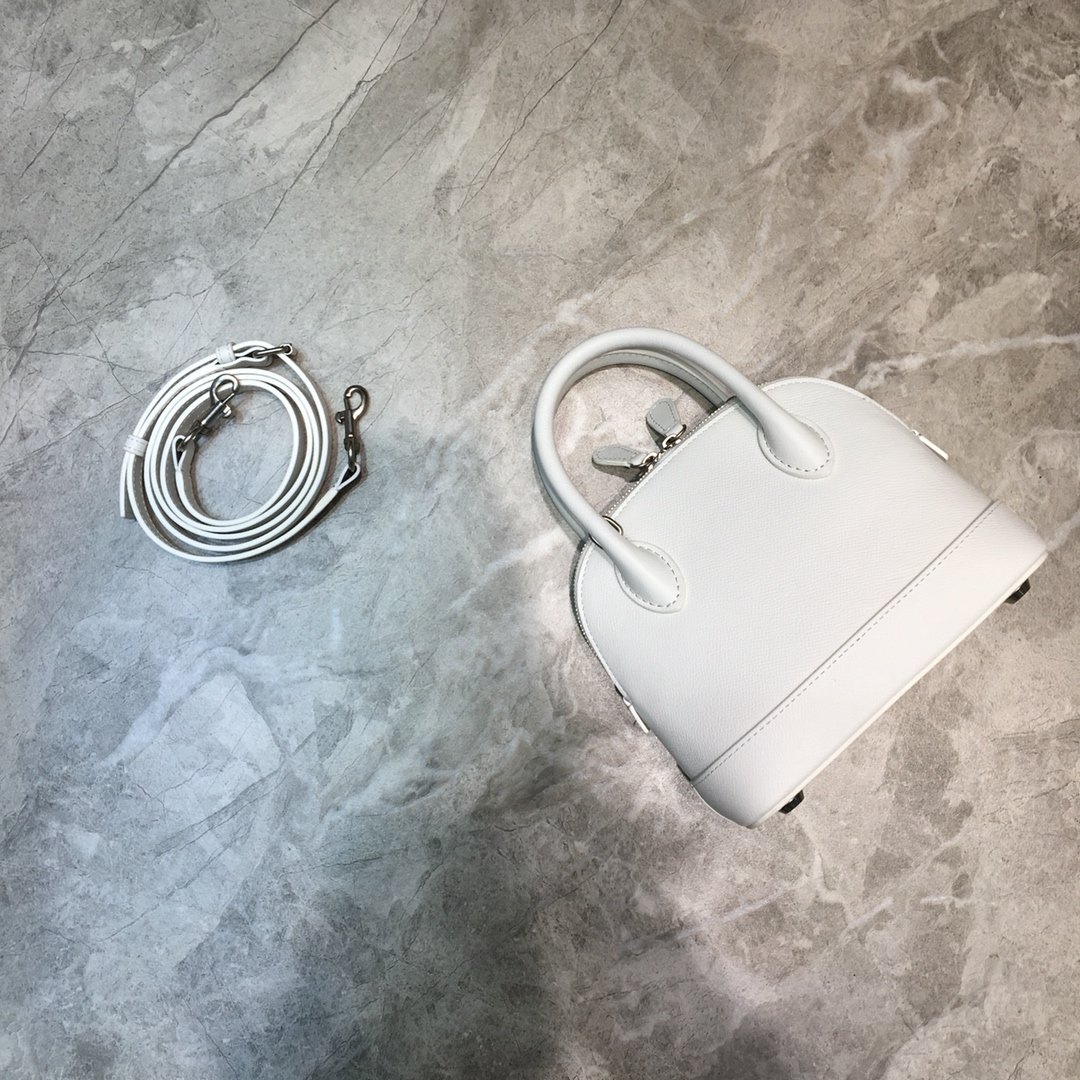 Ba*len*cia*ga shell bag-18*14*8cm