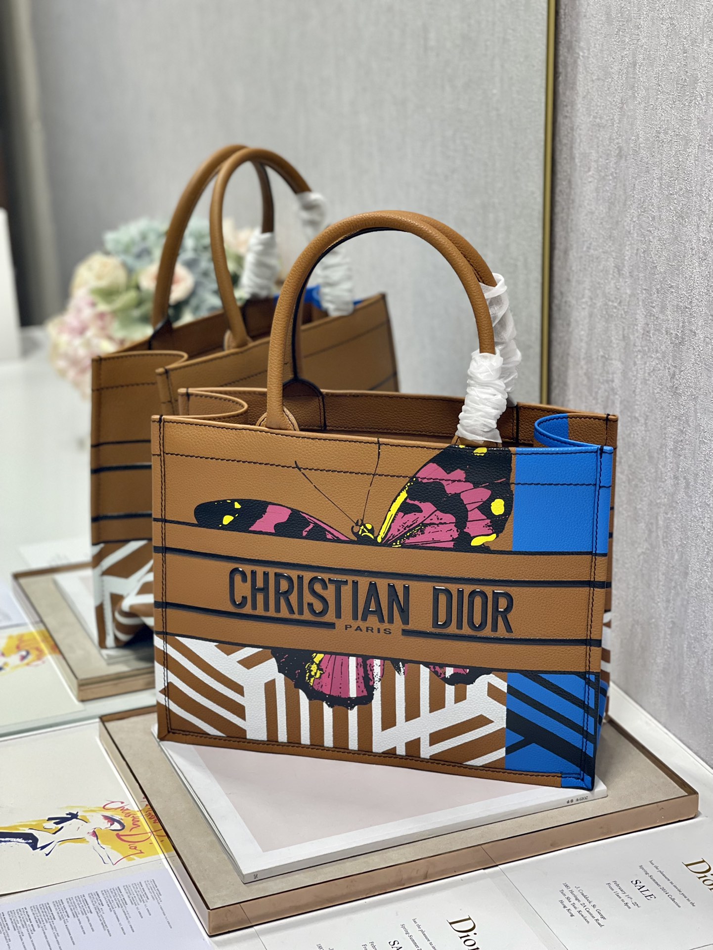 D*or book tote