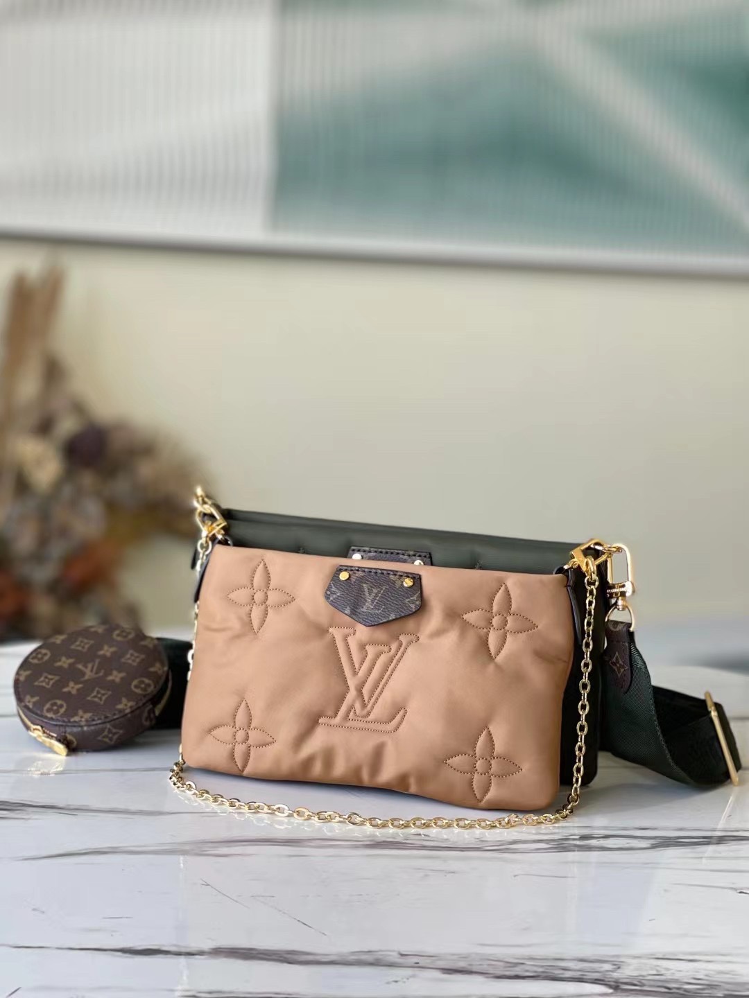 l0*is V*t0n multi pochette accessoires-34 x 21.5 x 5cm