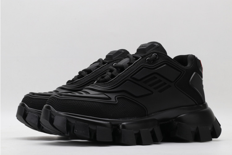 Pra*a sneaker