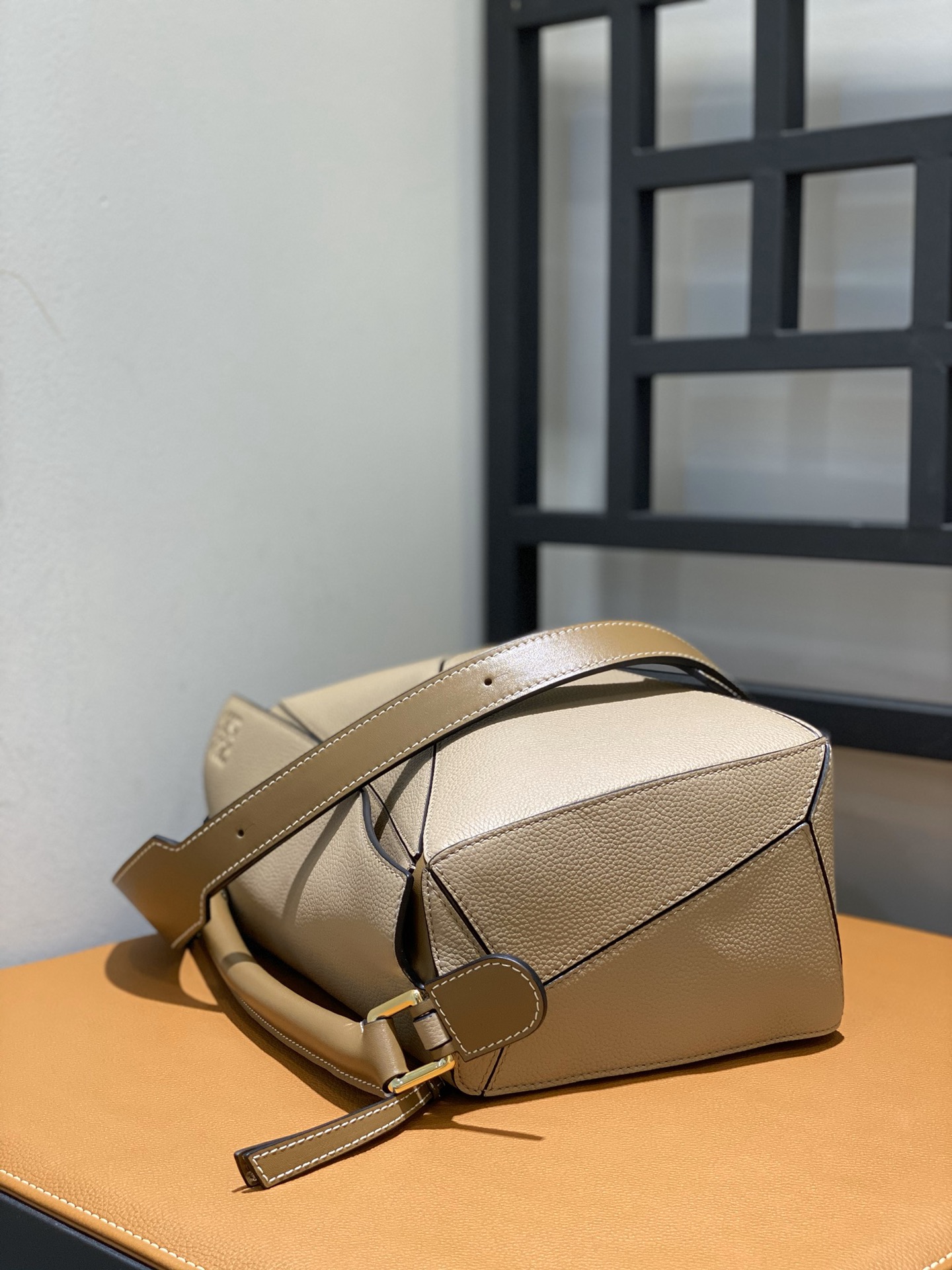 L0ew* puzzle medium bag-29*18*12cm