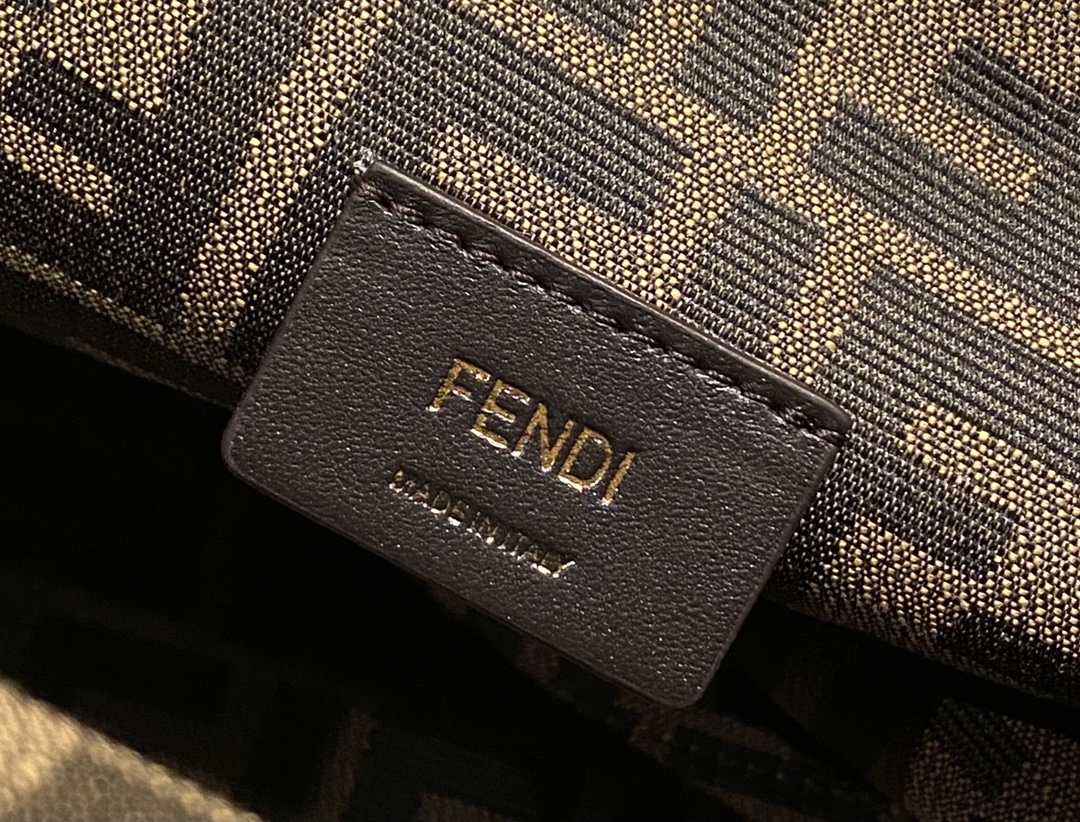 F**di first bag-26*18*9.5/32.5*23.5*15cm