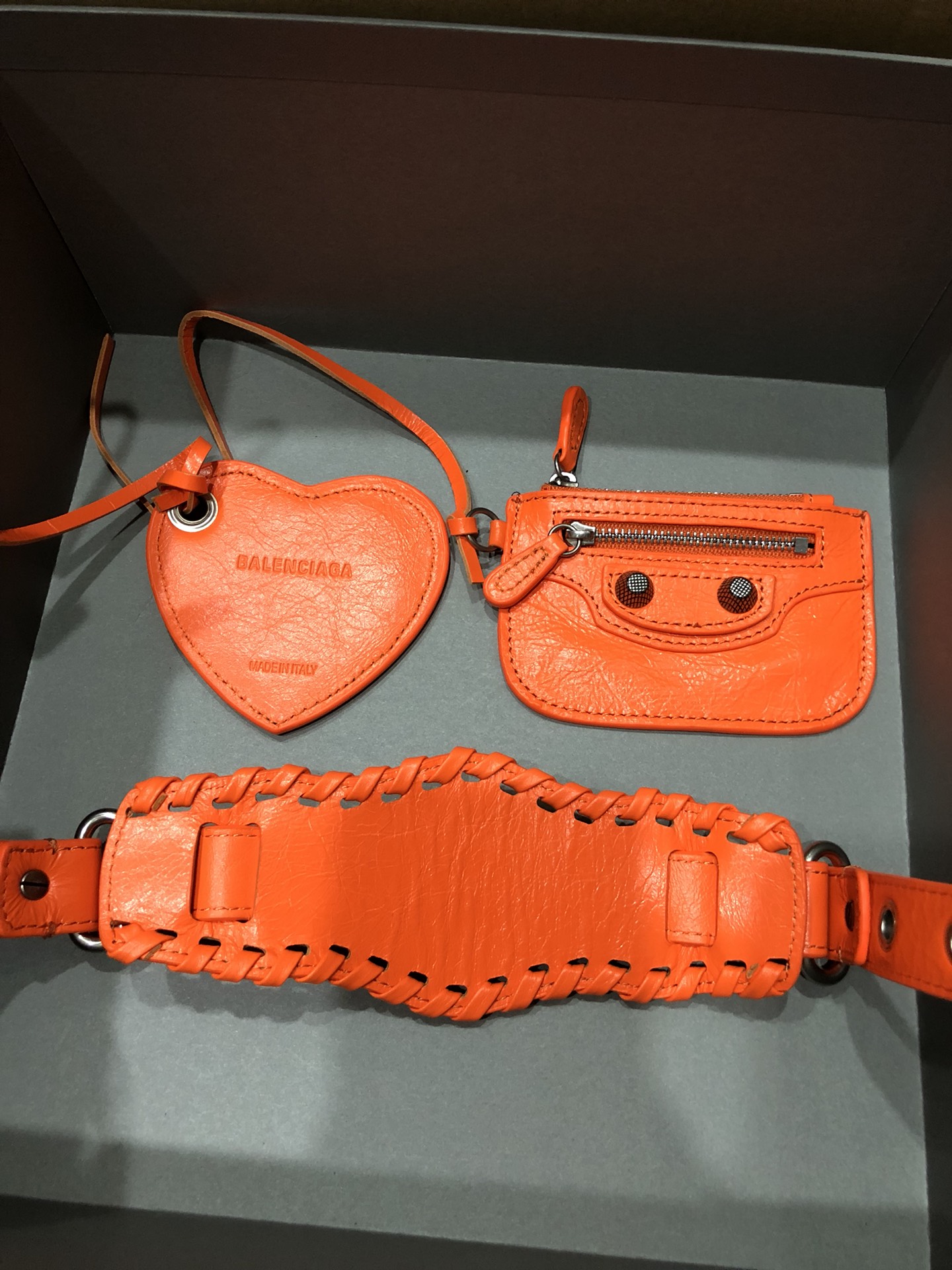 Balenciag Le Cagole Handbags-33*16*8CM