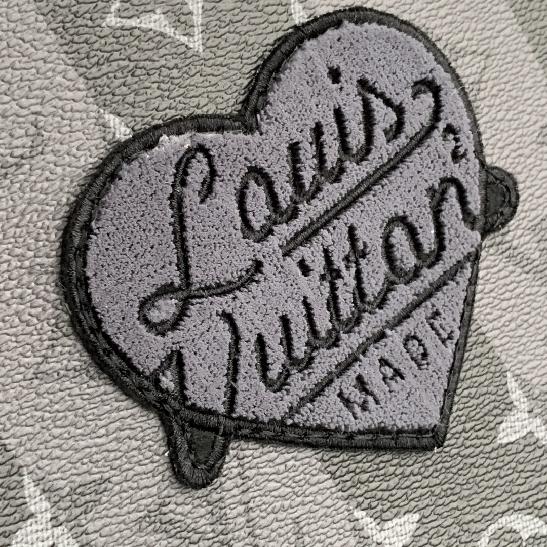 l0*is V*t0n utilitary backpack m45962-30*42*14cm