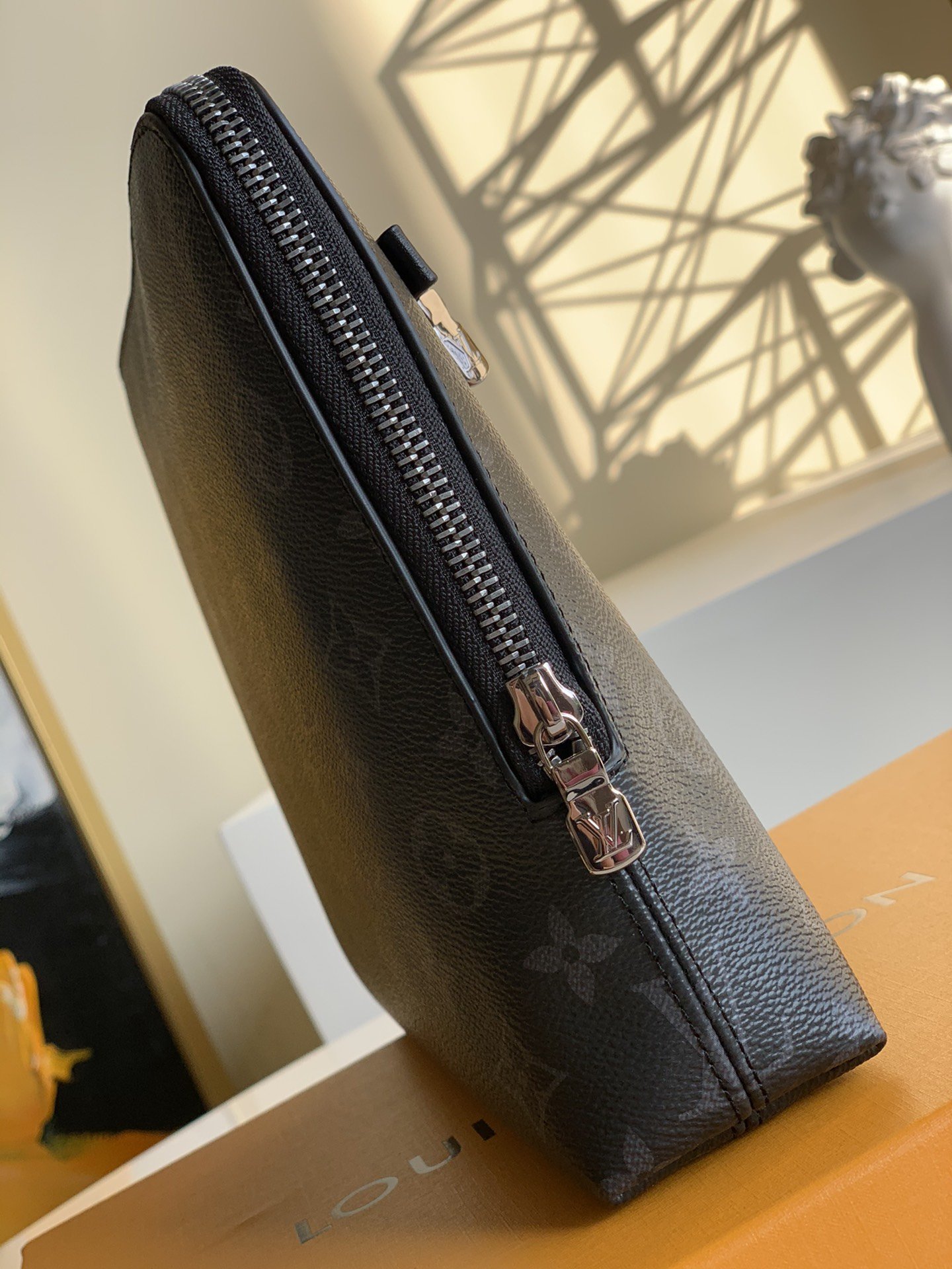 l0*is V*t0n new pouch-21*27*5cm