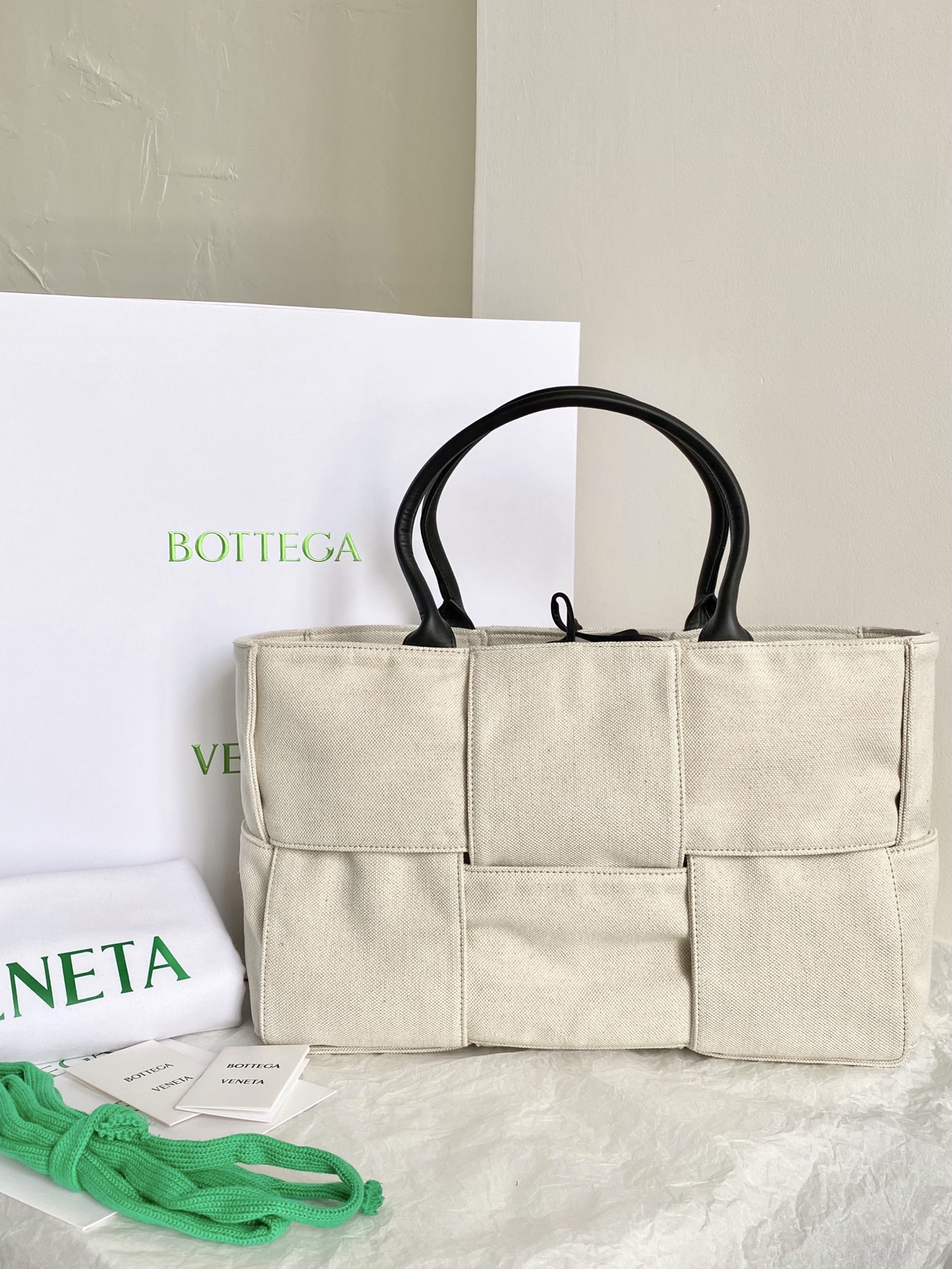 b0tte*a Ven*tatote-41×27×14cm