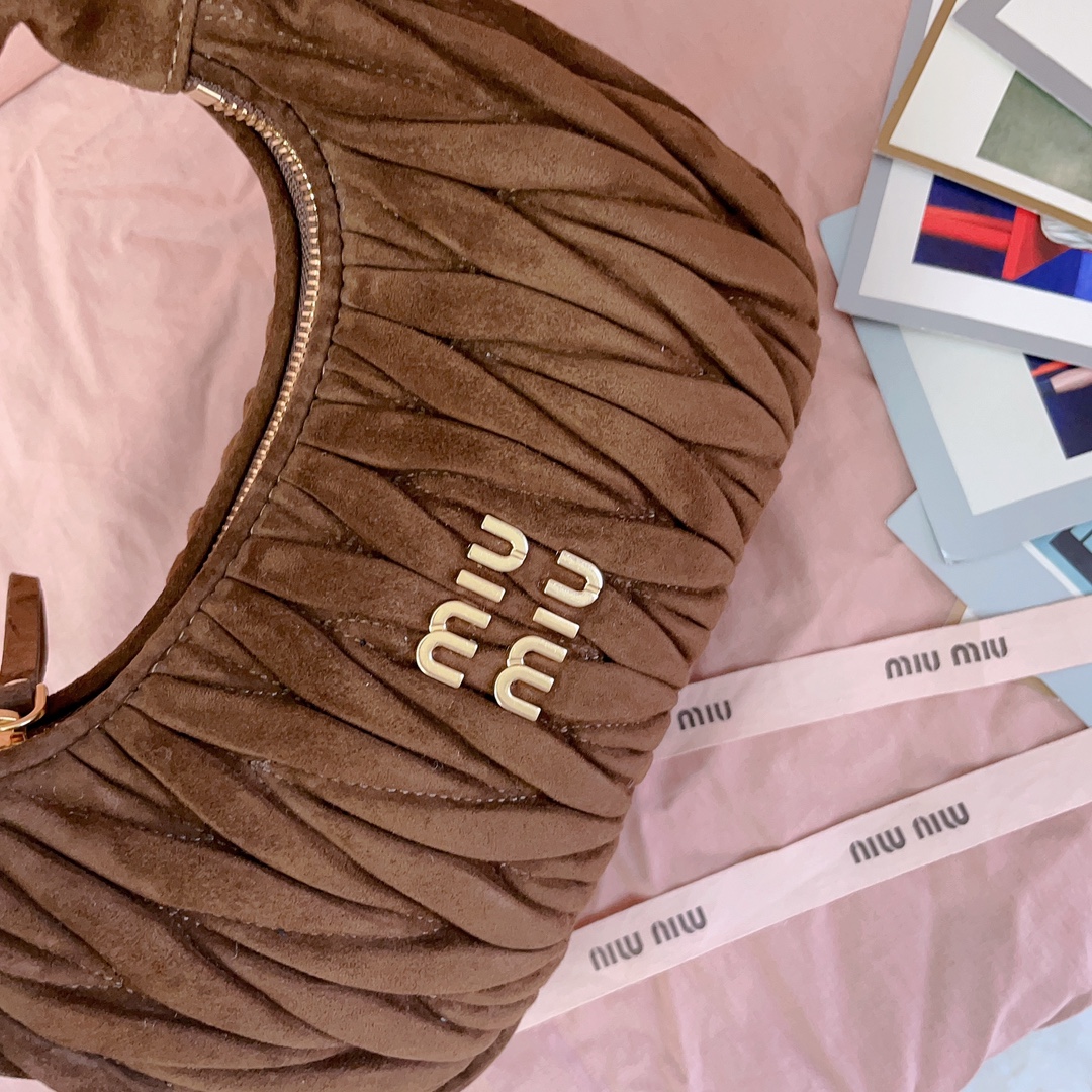 M1um1u wander hobo bag-23x13x7cm