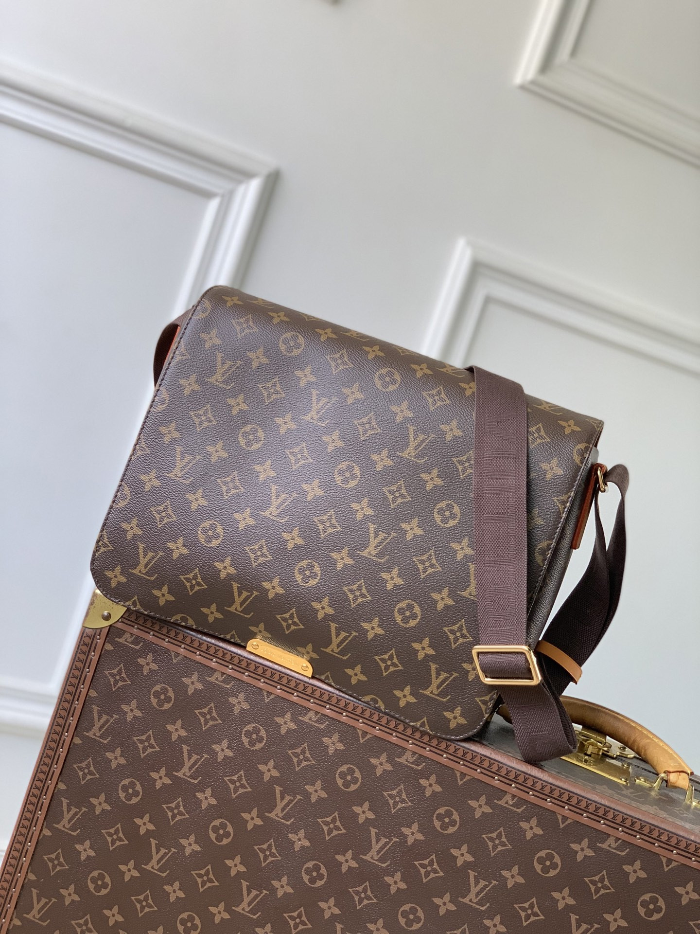Lou*is Vvtt0n Bastille PM Bag-23 x 27 x 8CM