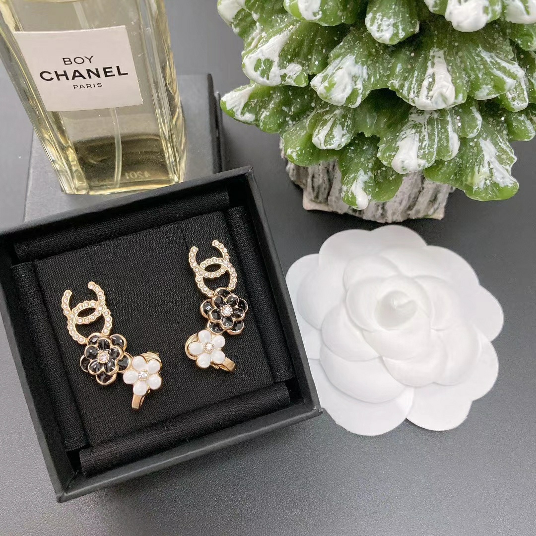 Ch@nel 2021ss Earring