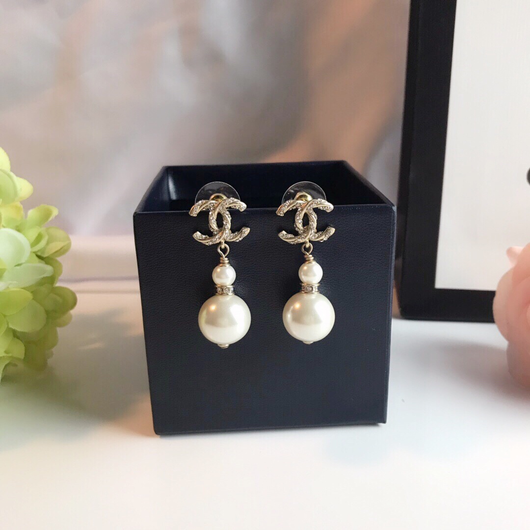 Ch@nel Earring