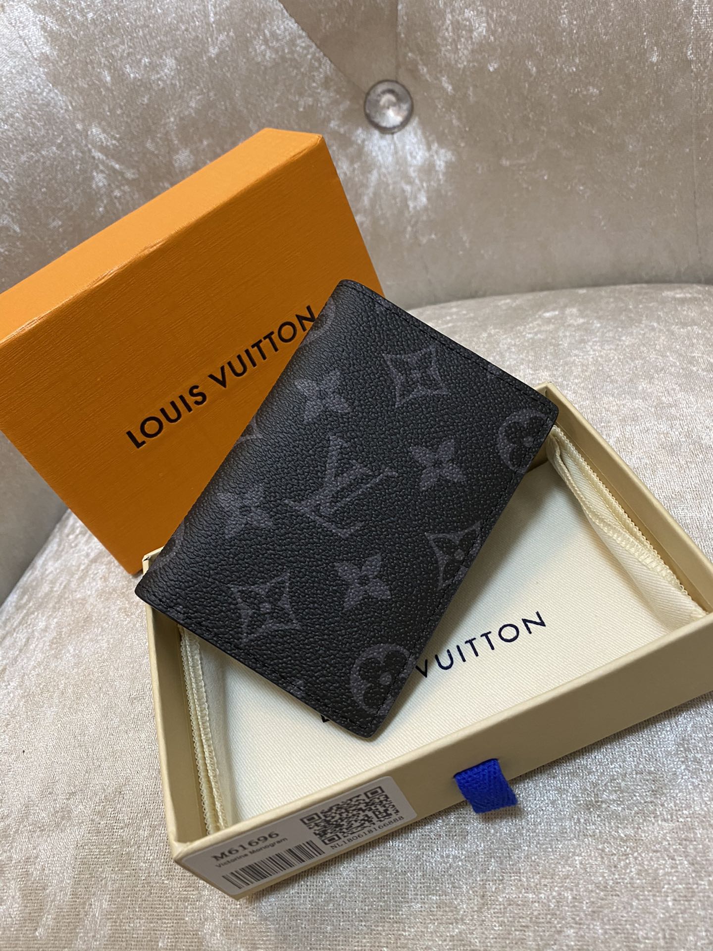 l0*is V*t0n pocket organizer wallet-11x7cm