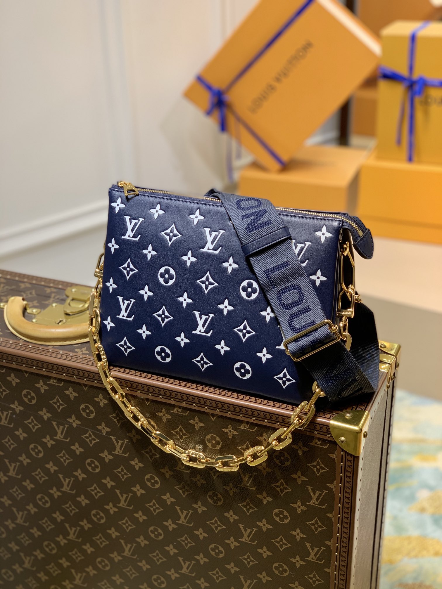 l0*is V*t0n coussin handbags-26*20*12cm