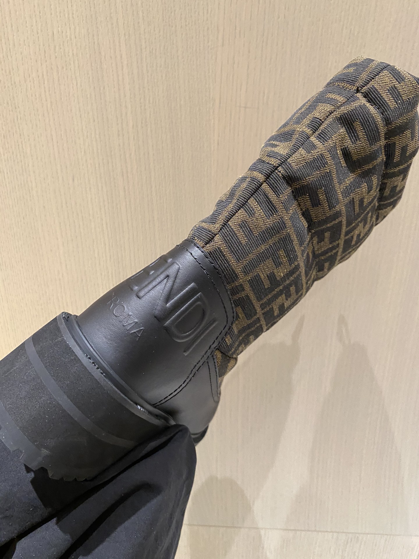 F**di boots