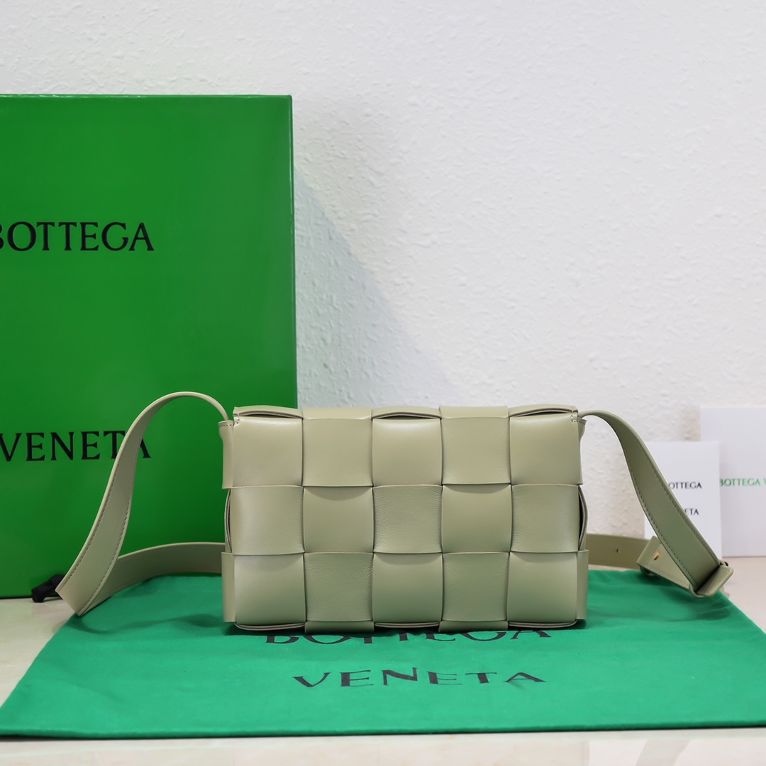 b0tte*a Ven*ta cassette bag-23x15x6cm
