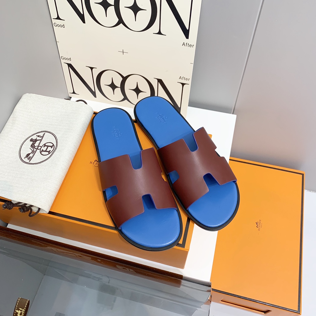 H**mes sandals