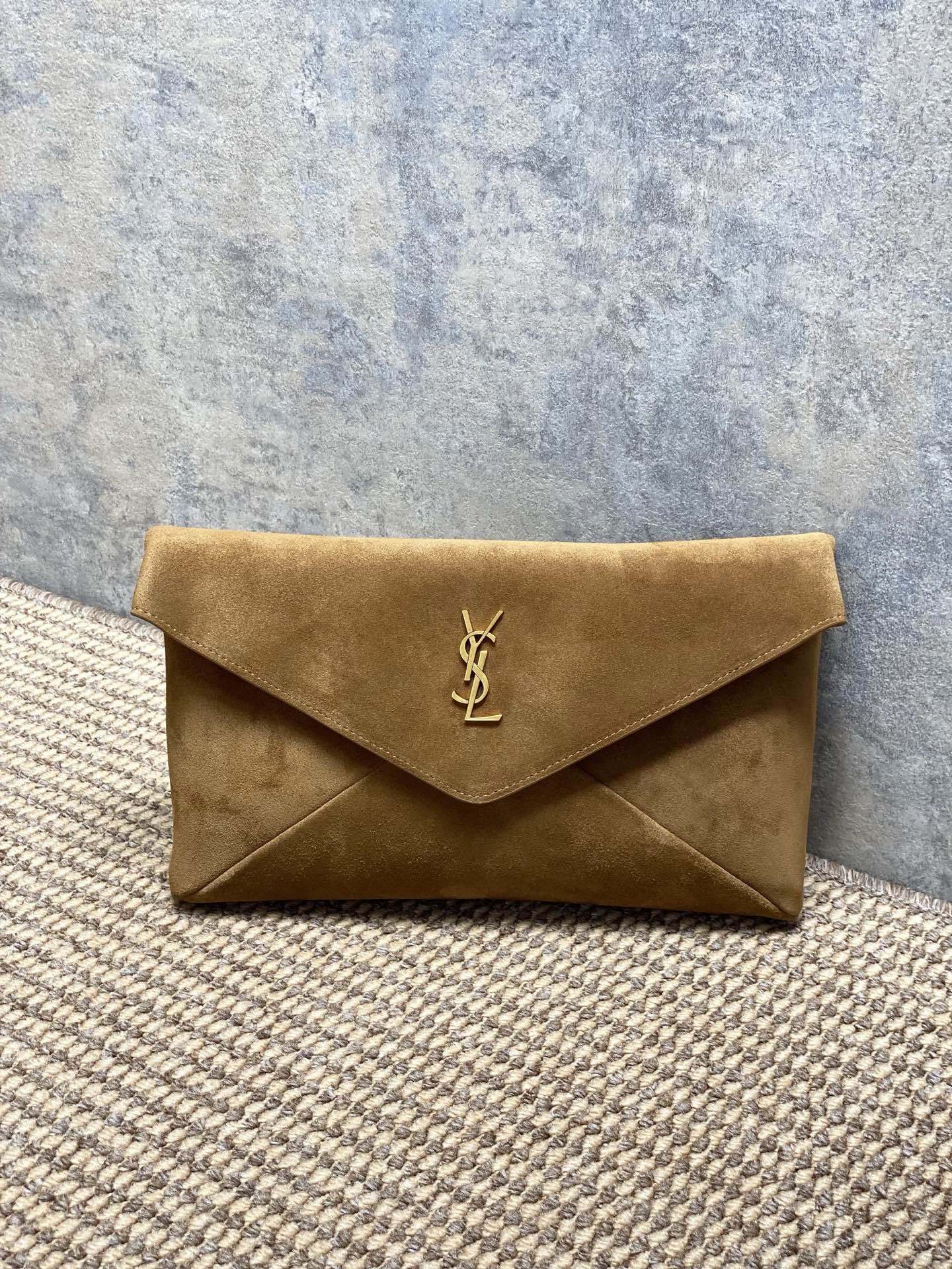Y51 CASSANDRE Large Envelope Pouch In Suede -‎29.5x18x4.5CM