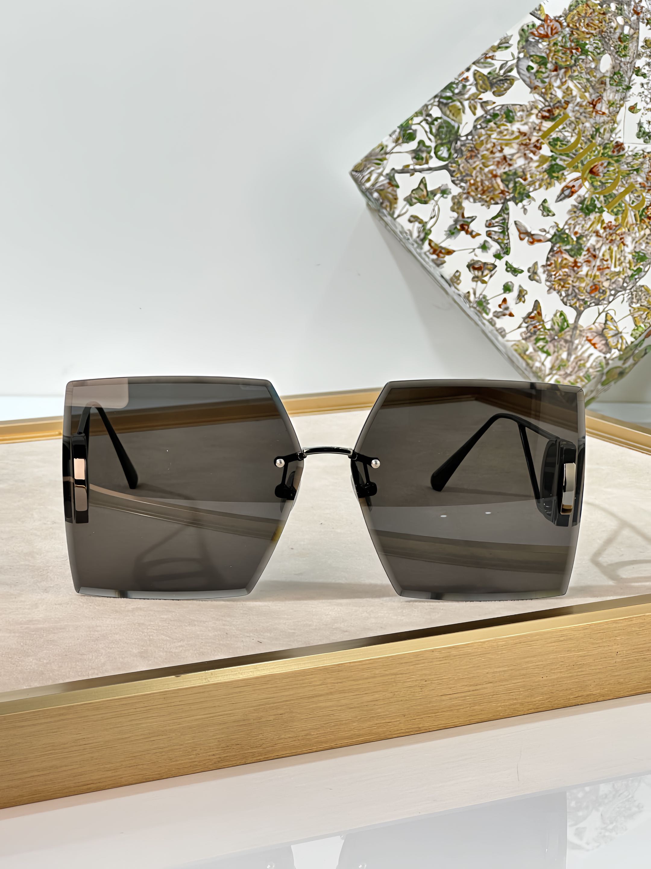 Dio* Sunglasses