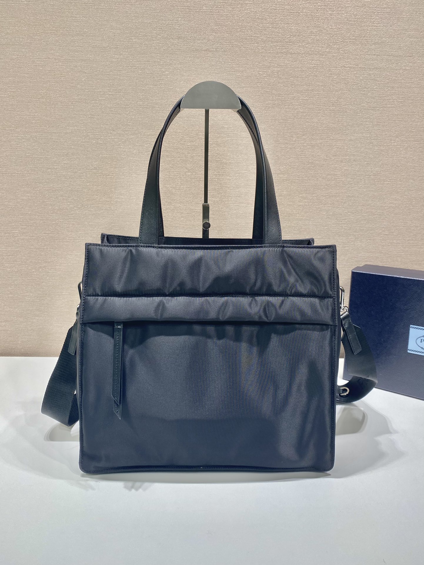 Pra*a 2vg318a re-nylon tote bag-33*30*13cm