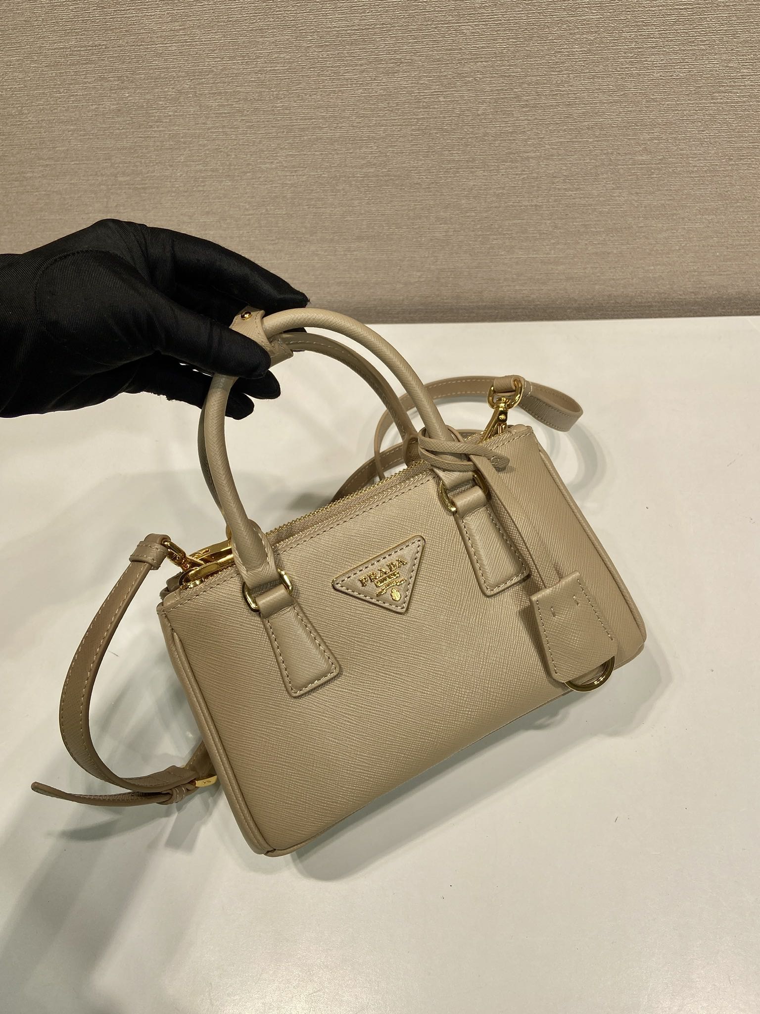 Pra*a cameo galleria saffiano leather mini-bag-1ba916-21*12.5*8.5cm