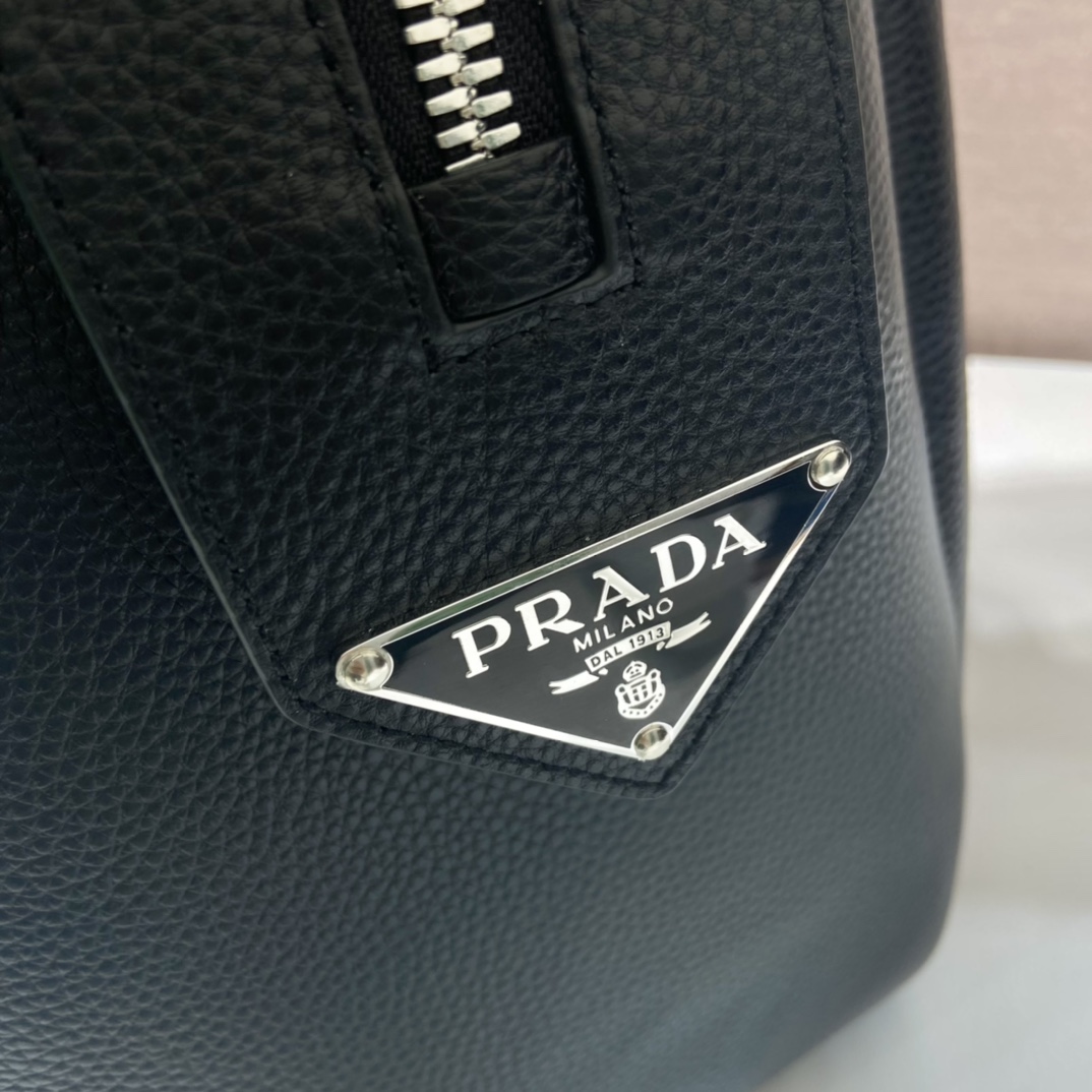 Pra*a 2vc035 travel bag-50*33*19cm