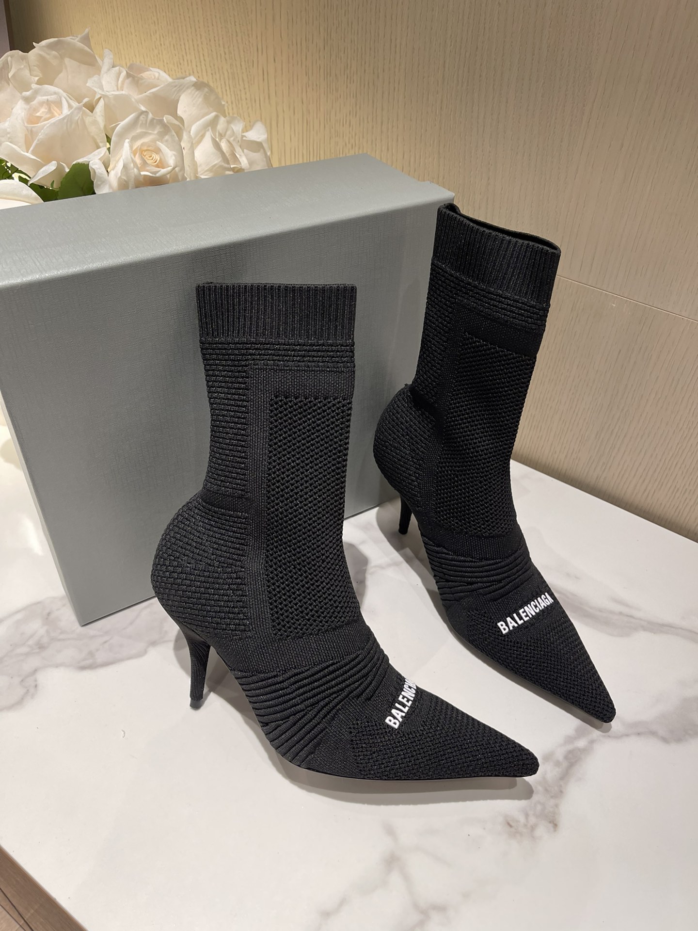 Ba*len*cia*ga boots