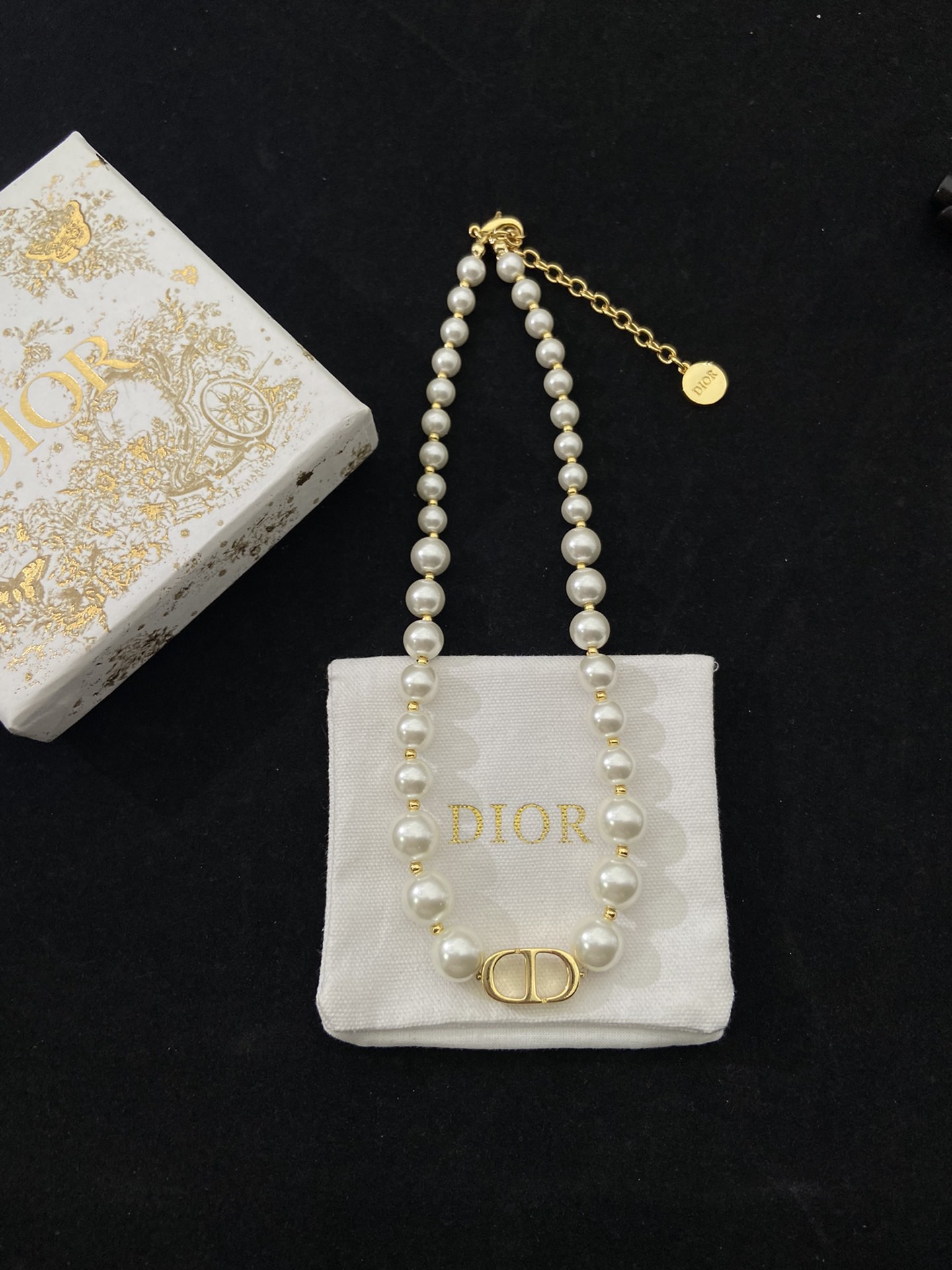 Di*r Necklace