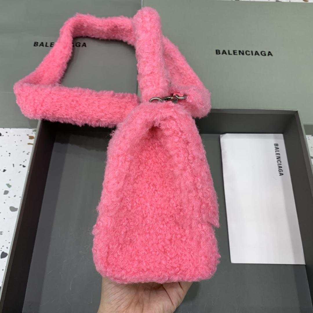 Ba*len*cia*ga hourglass bag