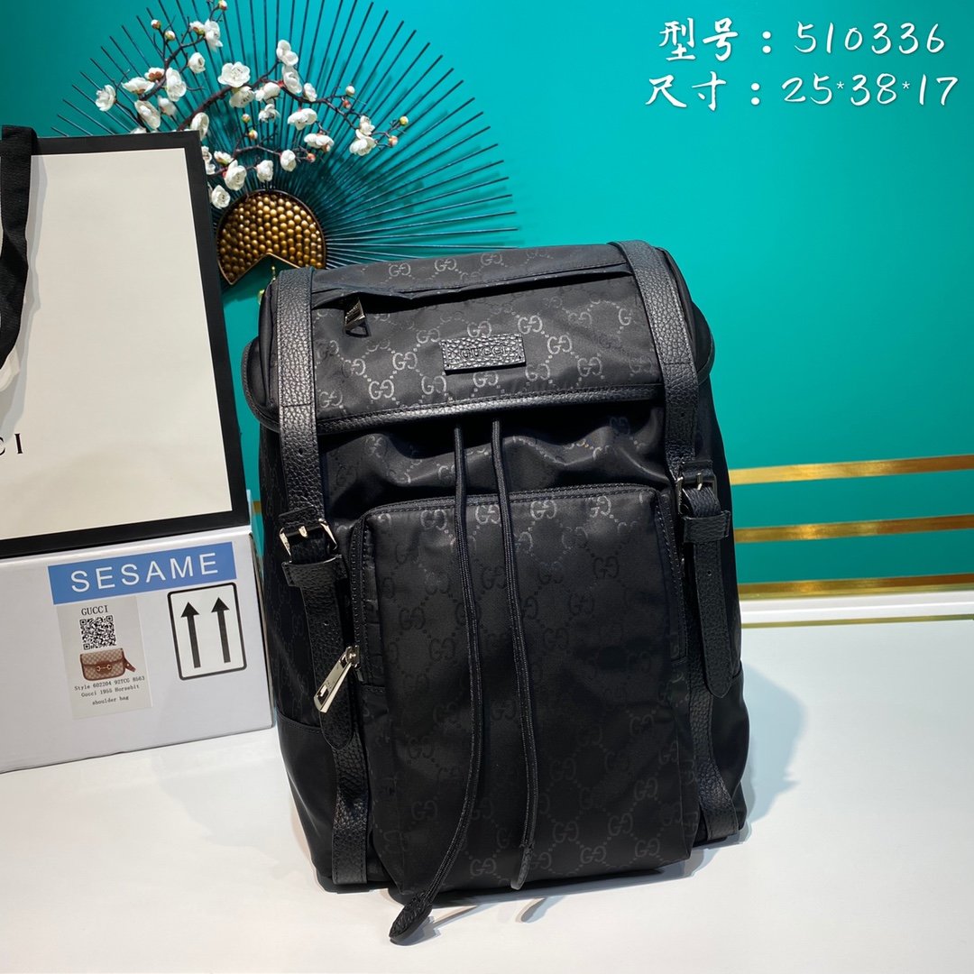 G*u*i backpacks-25*38*17cm