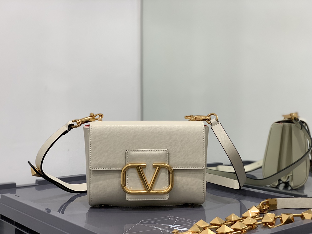 Va1e*ntin0 handbags-20*15*7cm