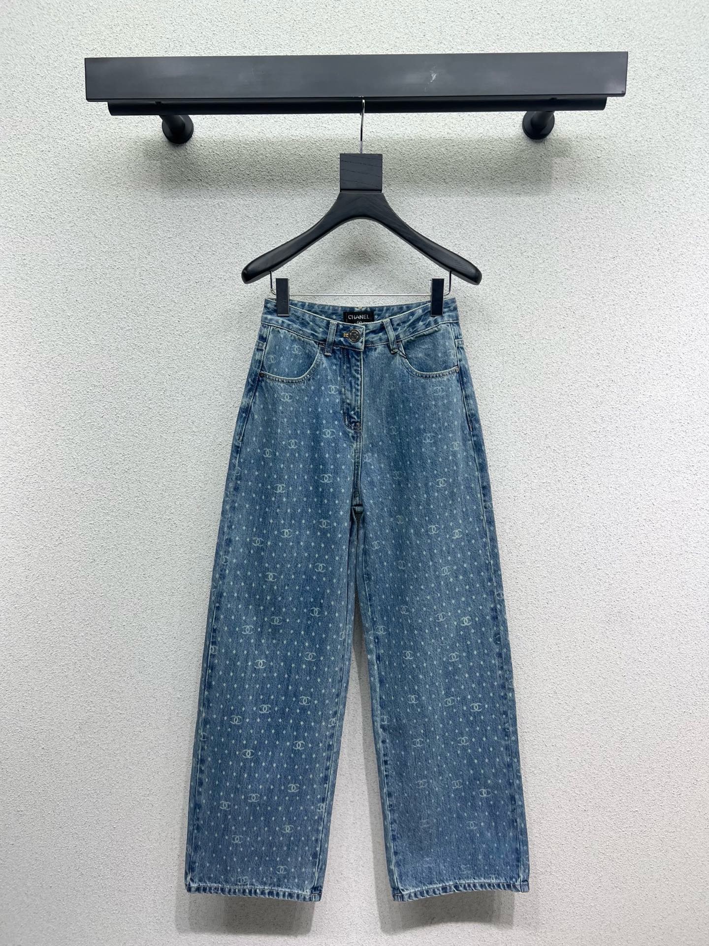 Lowee Pants