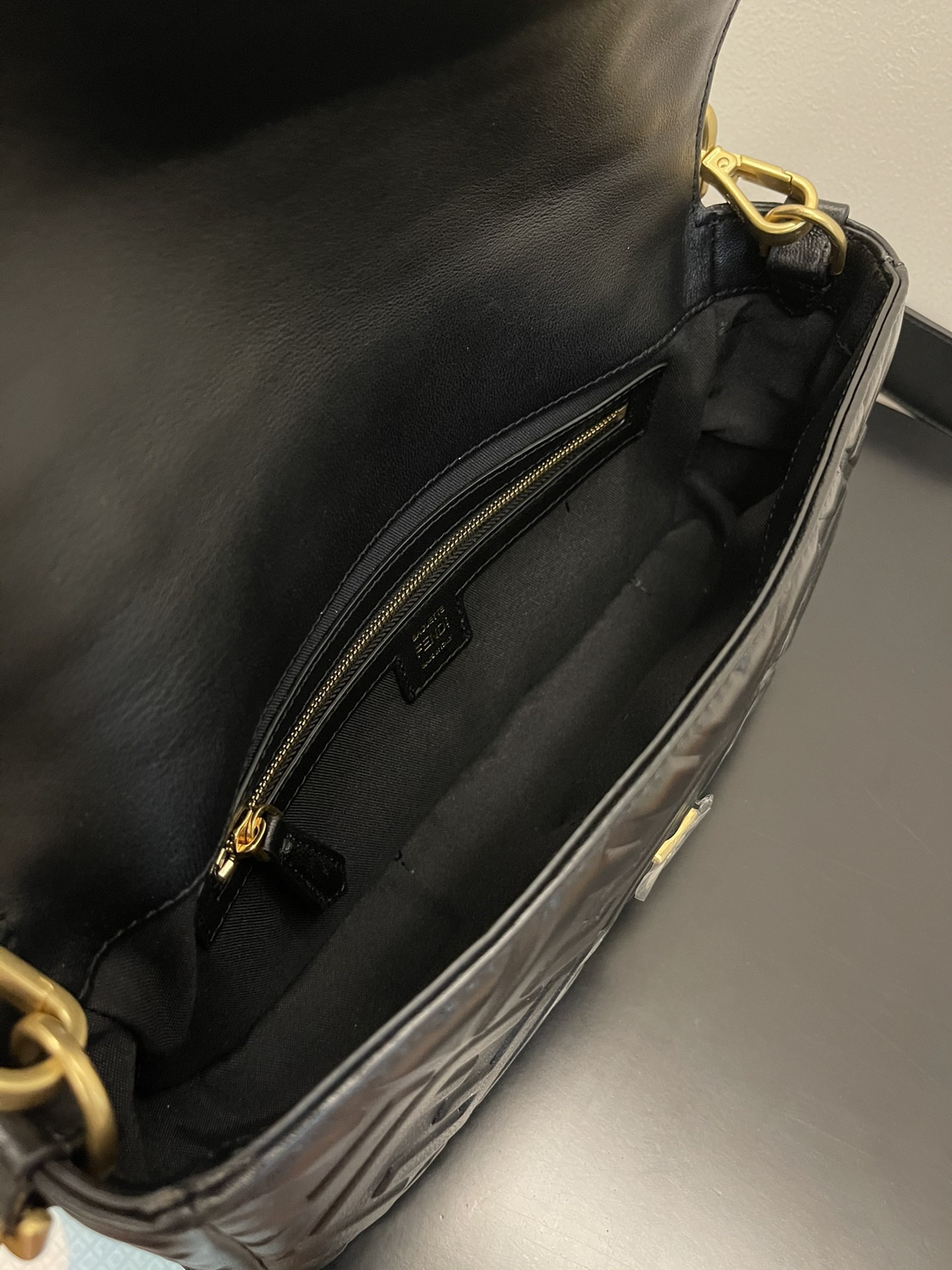 F**di baguette bag-26*13*6cm