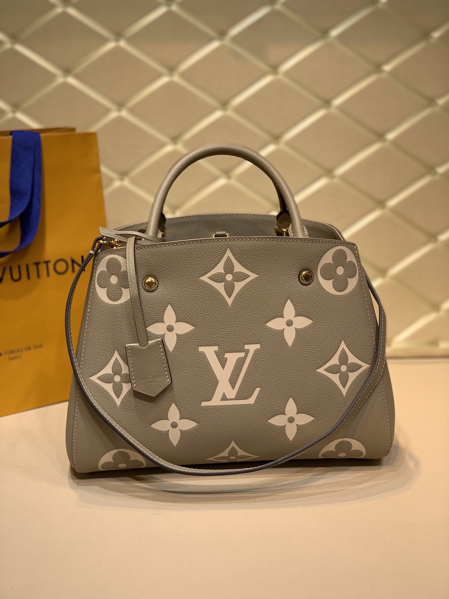 l0*is V*t0n montaigne mm-33*23*15cm