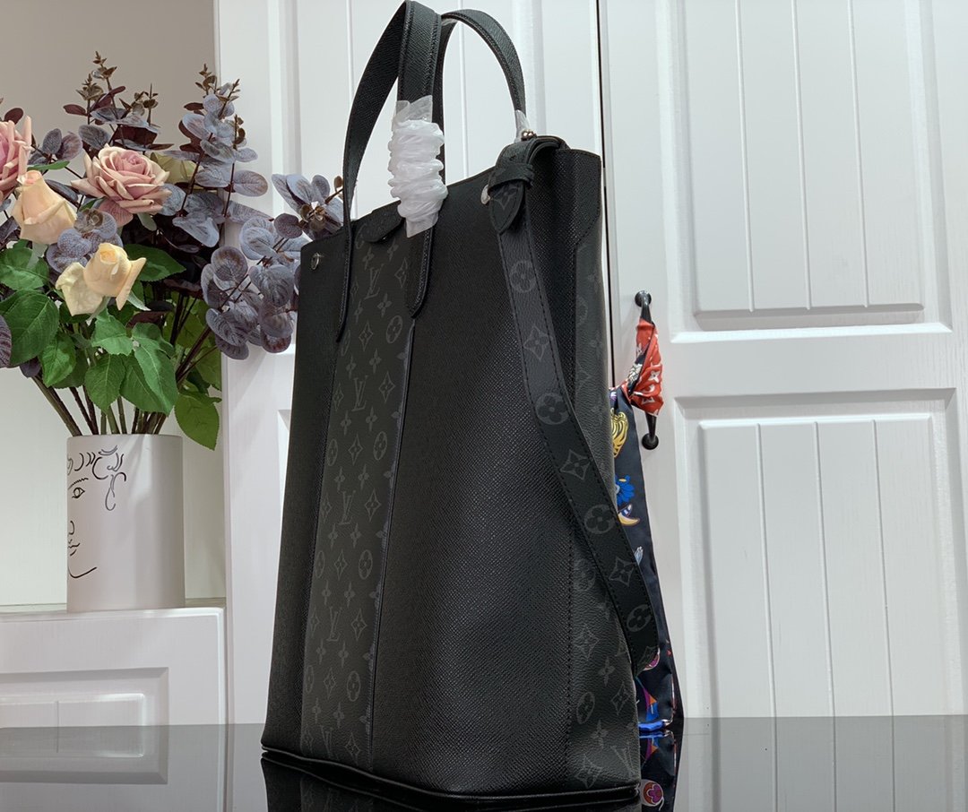 l0*is V*t0n outdoor handbags-39*35*14.5cm