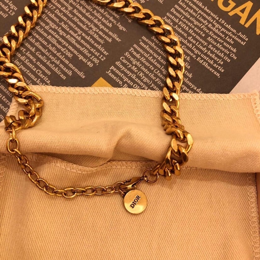 D*or necklace