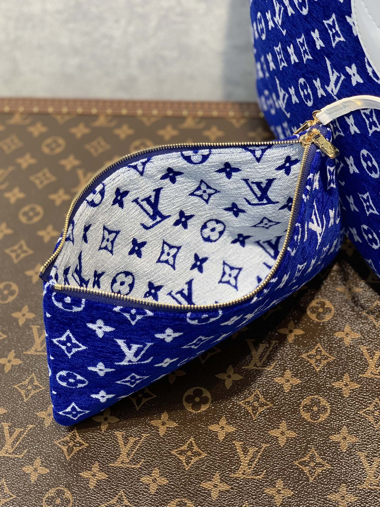 l0*is V*t0n neverfull m46102-32*29*17cm