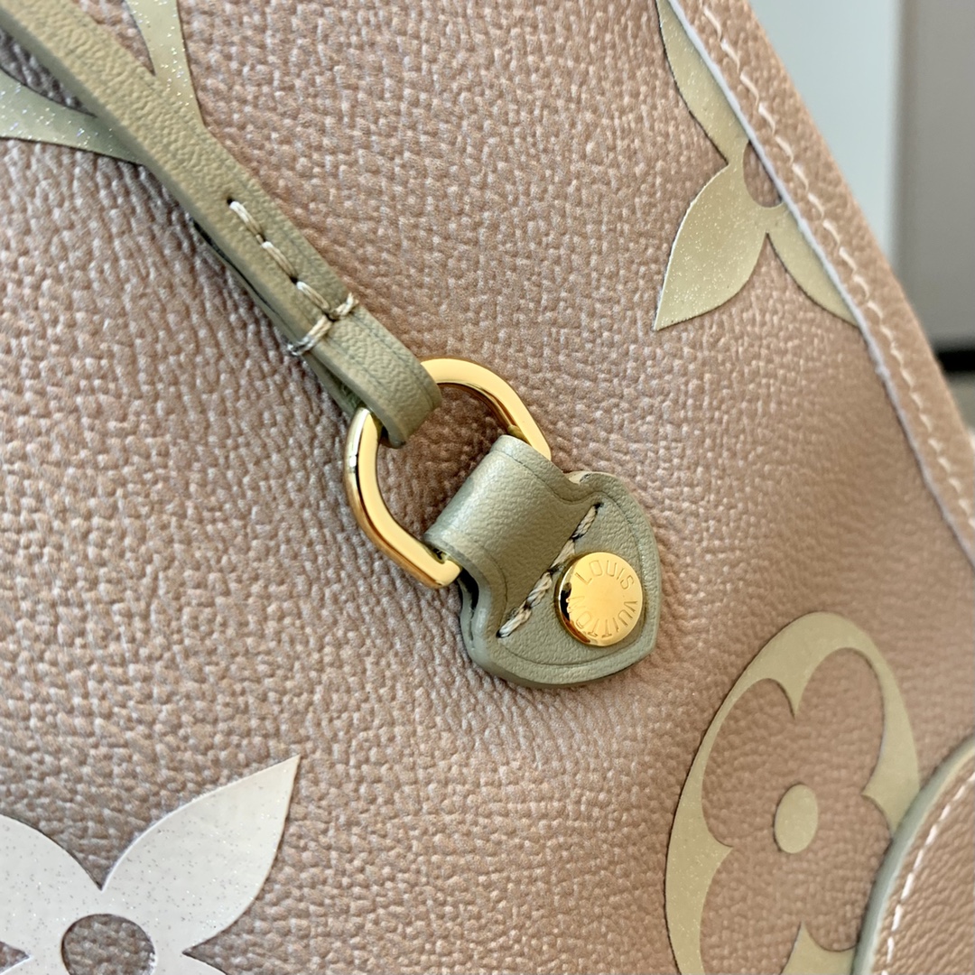 l0*is V*t0n neverfull m46102-32*29*17cm