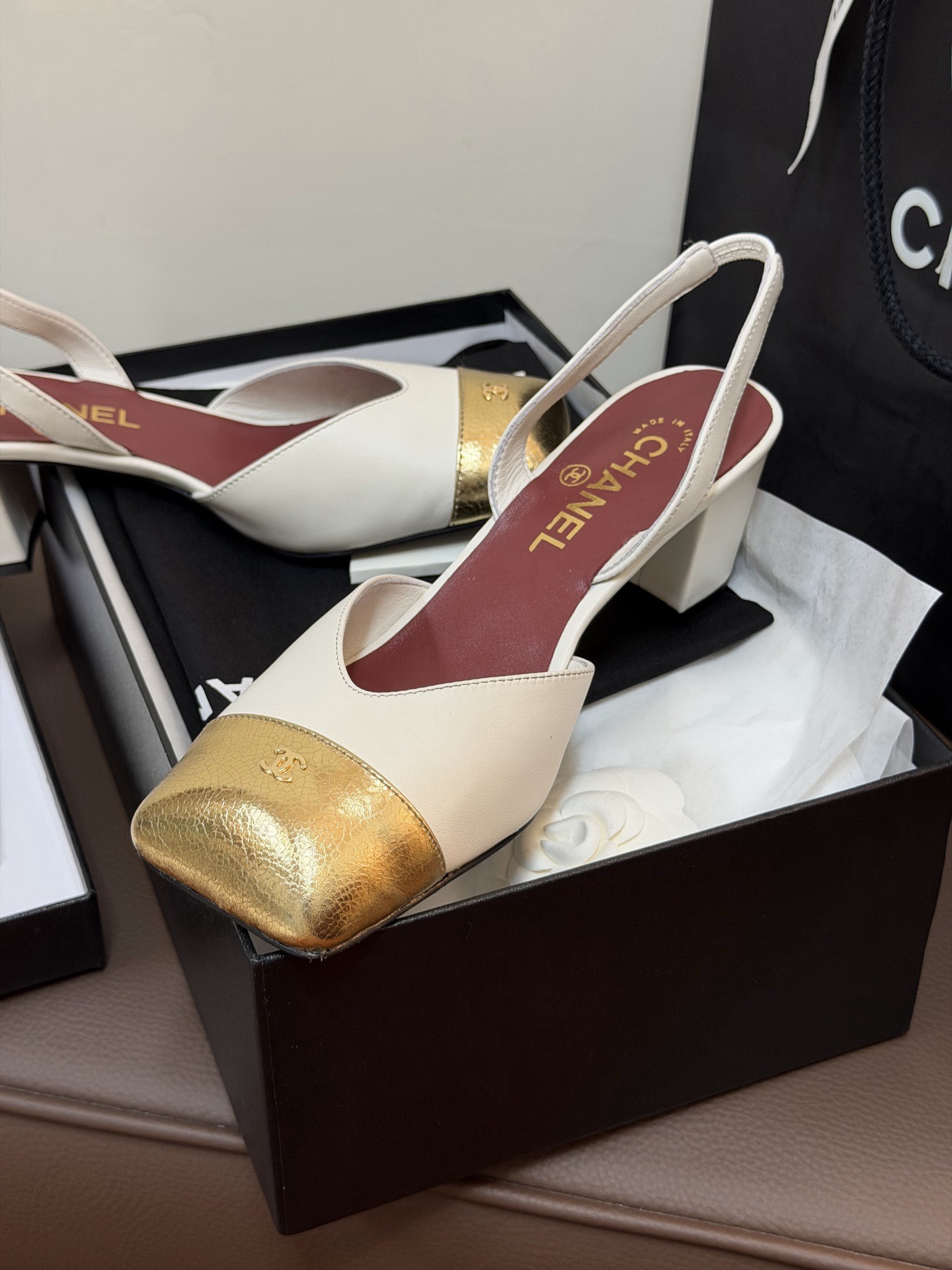 Cha*el Slingback
