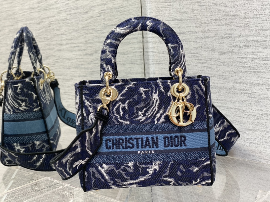 lady D*or handle bag-24cm