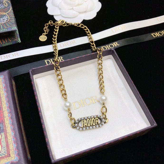 D*or necklace