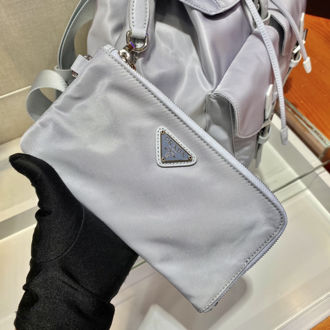 Pra*a backpack 1bz811-30*32*15cm