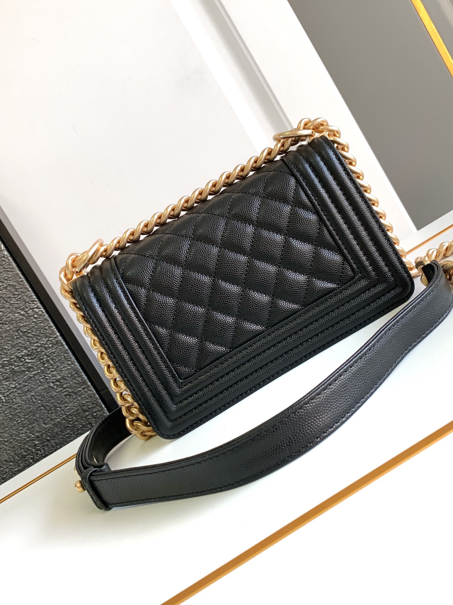 Ch@nel Boy Bag-Caviar-20CM
