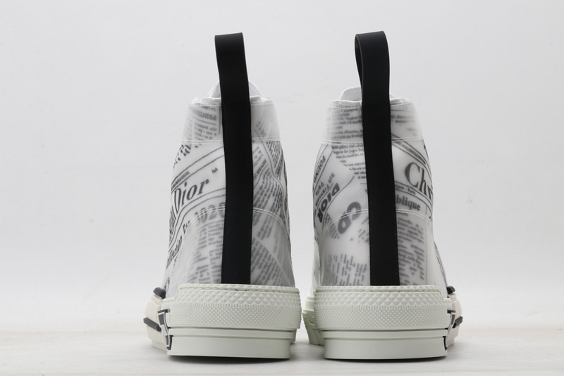 D*or high-top sneakers
