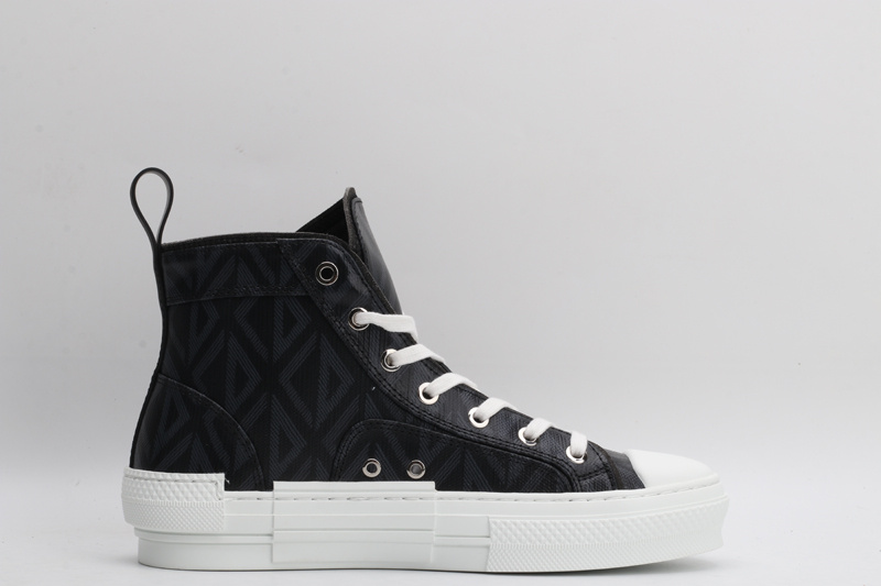 D*or high-top sneakers