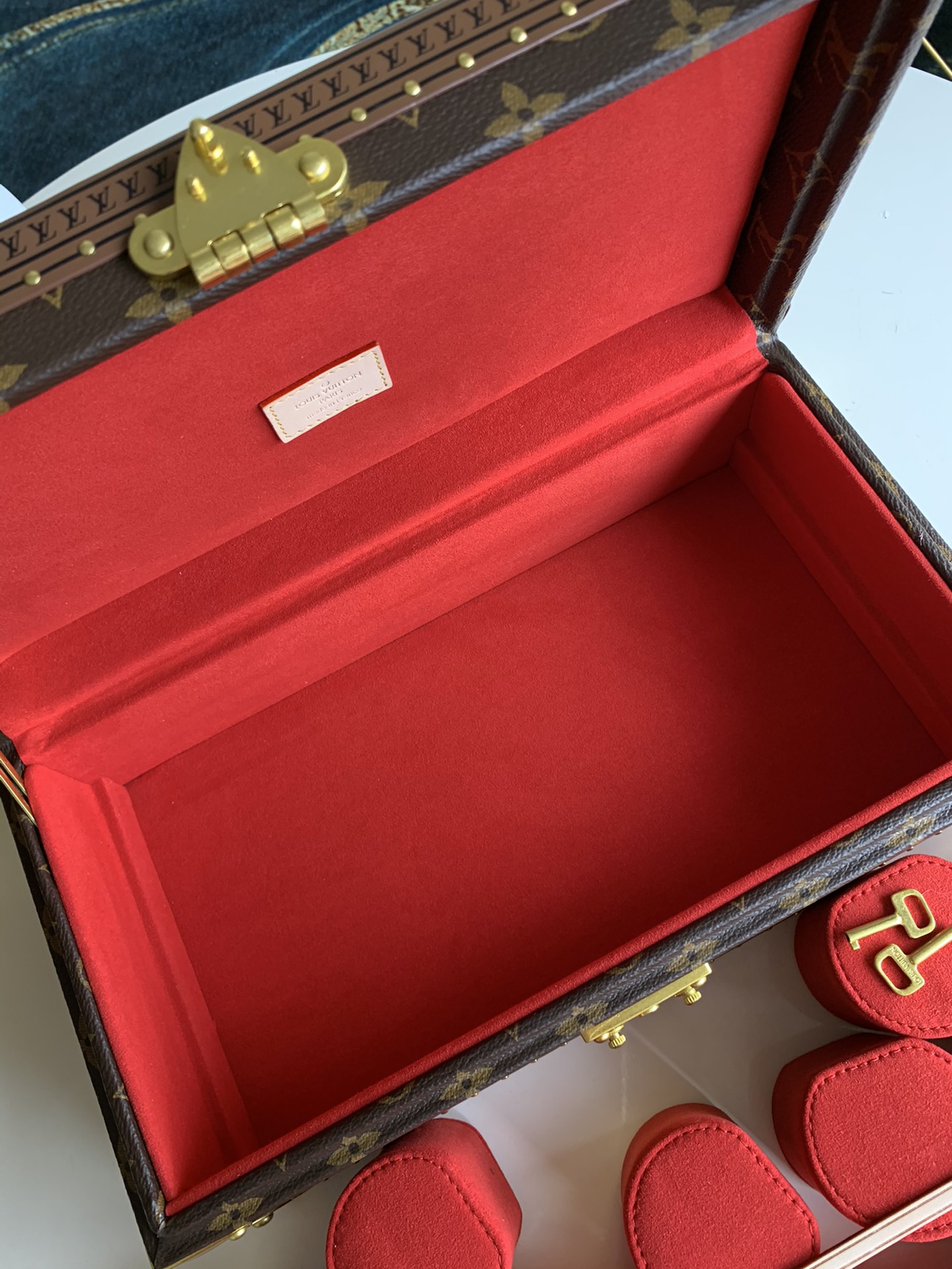 l0*is V*t0n m20039 watch box-34x13x18cm