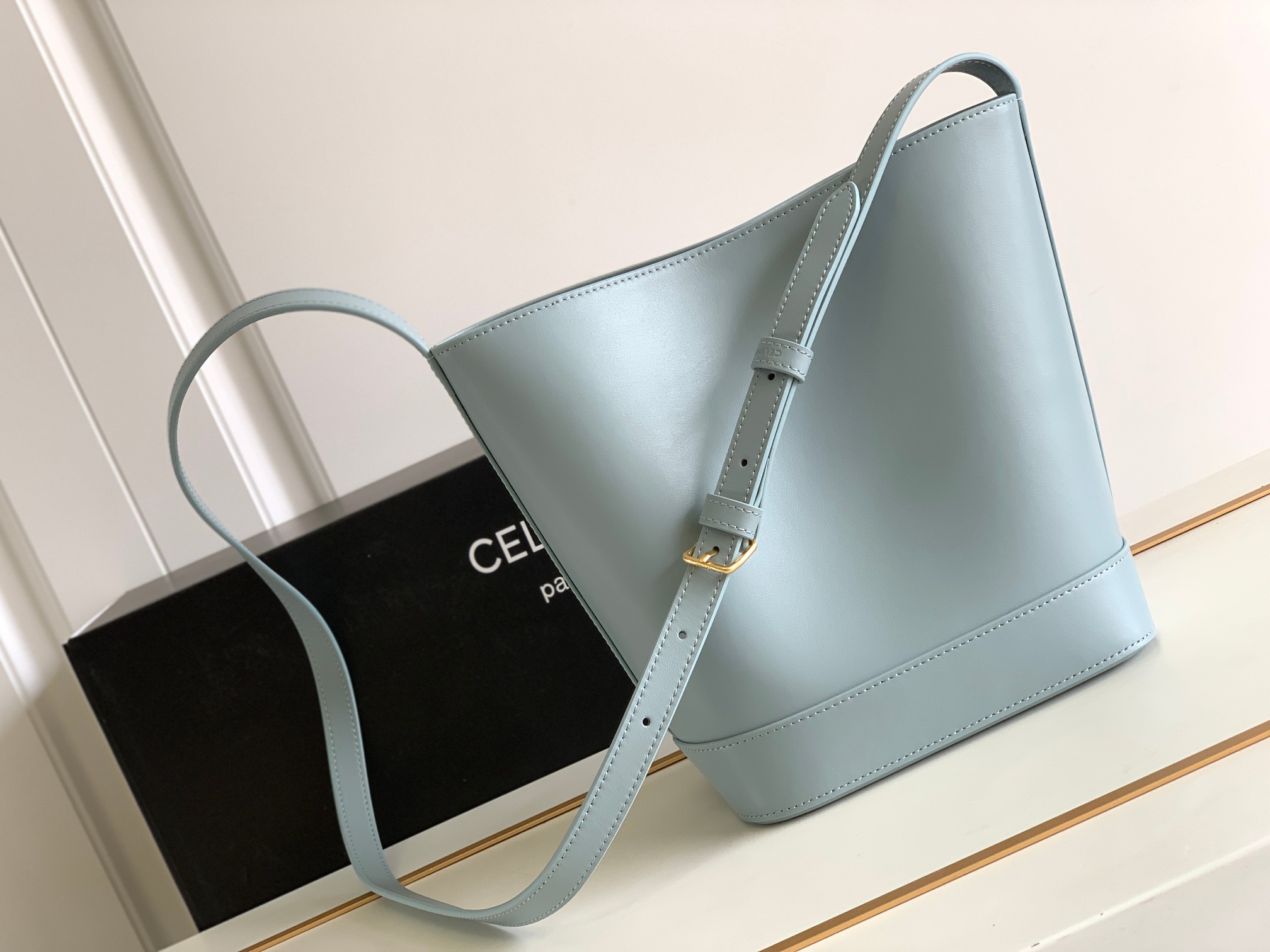 Ce**e cuir bucket-30×22×13cm