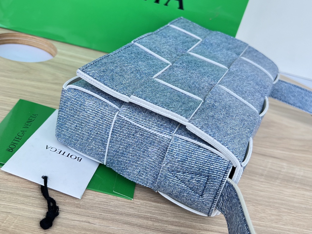 b0tte*a Ven*ta cassette bag-23x15x6cm