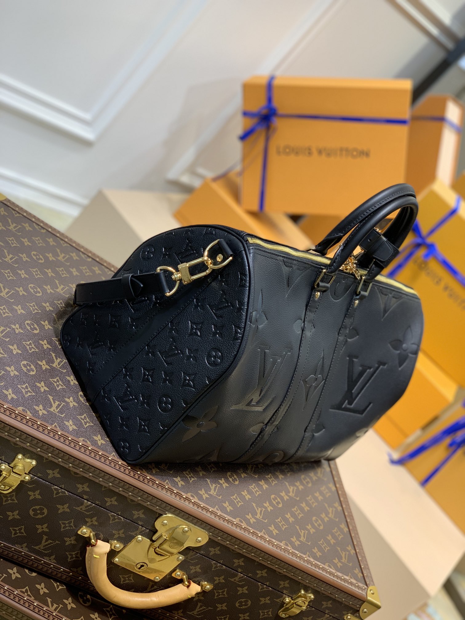 l0*is V*t0n keepall bandouliÈre 45-45 x 27 x 20cm