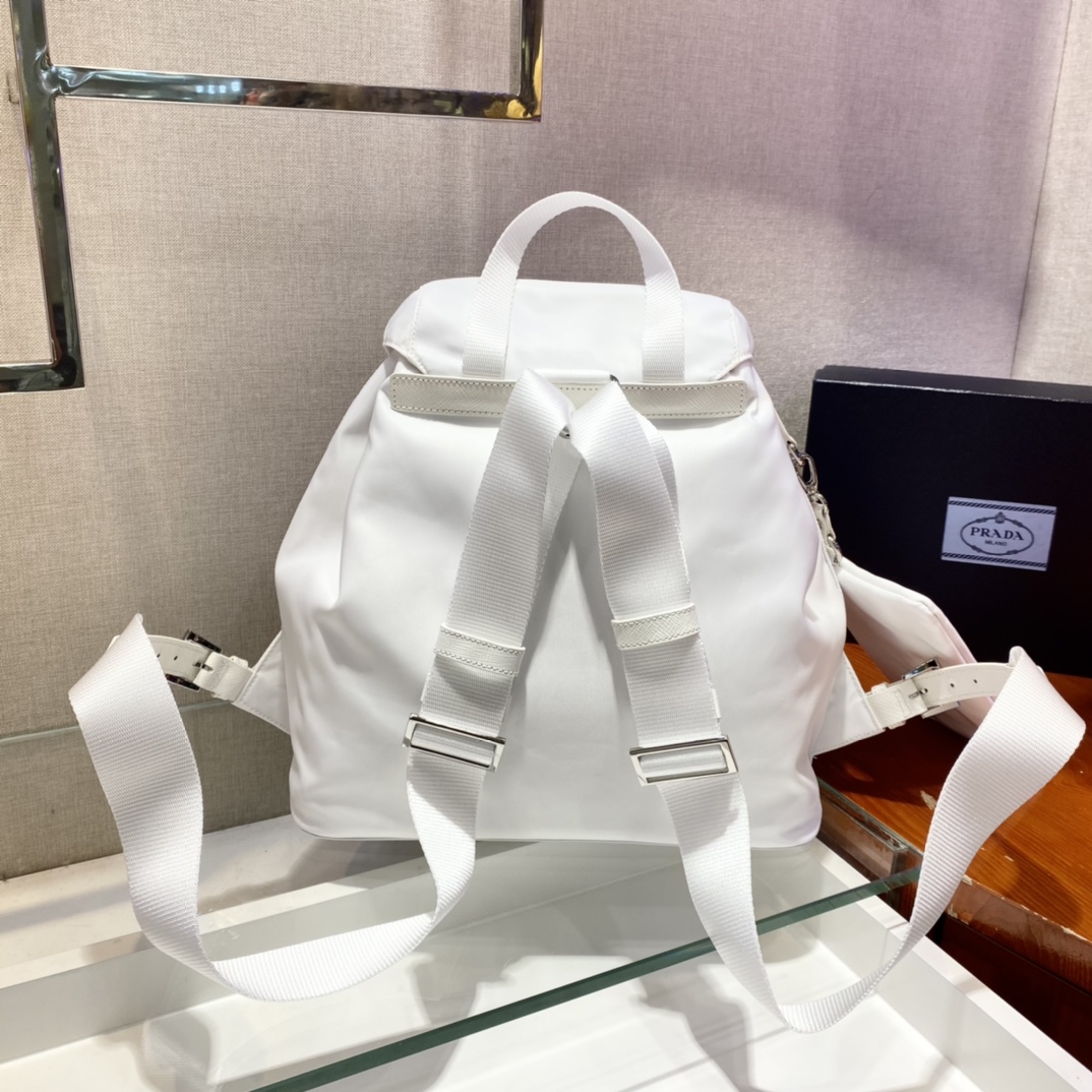 Pra*a backpack 1bz811-30*32*15cm