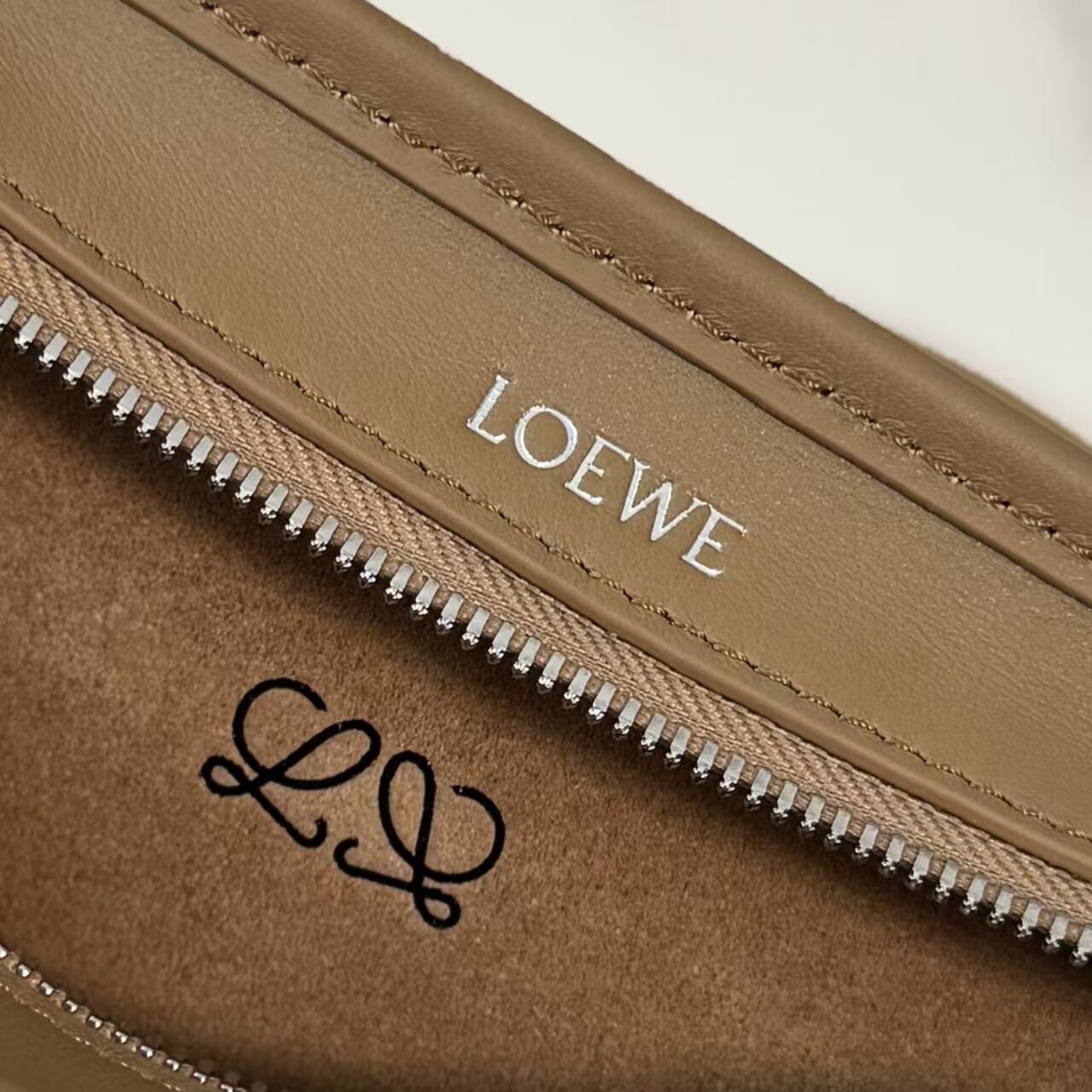 LOE*WE Mini Amazona 180 Tote Bag-20*7*11.5CM
